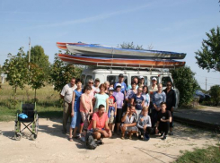Под Волгоградом детей-инвалидов сплавили по Дону