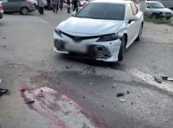 Виновнику тройного ДТП в Волгограде с погибшей случайной прохожей грозит до 5 лет колонии