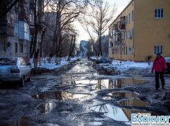Волгоградские чиновники будут круглосуточно контролировать ремонт дорог