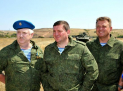 Вице-губернатор Харичкин поручил Андрею Бочарову заниматься подготовкой к Дню Победы