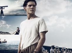 Волгоградка выбросила свой телефон на премьере фильма Анджелины Джоли «Несломленный»