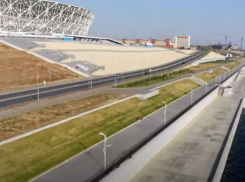 Закатанную в бетон обновленную набережную Волгограда показали на видео с высоты