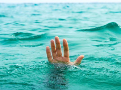В волгоградском водохранилище на глазах у знакомого утонул 37-летний мужчина