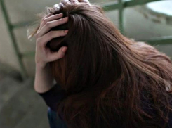 Молодой мужчина несколько раз изнасиловал соседку на глазах своего племянника под Волгоградом