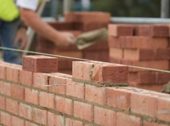 Обманутые дольщики Волгограда начали «выбивать» деньги со страховых компаний 