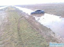 В Волгоградской области ростовчанин не уступил дорогу ВАЗу и спровоцировал ДТП