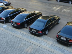 Чиновники Волгоградской области выставили на торги 15 автомобилей