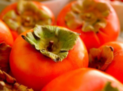 В аэропорту Волгограда сожгли запрещенную хурму и айву из Узбекистана