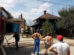 Видео тушения жилого дома в Красноармейском районе попало в Интернет 