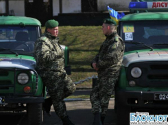 Крепким волгоградцам придется отложить поездку в Украину