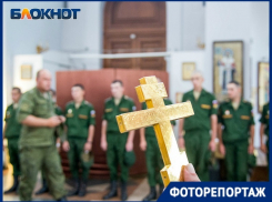 Связисты ЮВО поклонились иконе «Спас Нерукотворный» на Мамаевом кургане