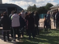 «Не надо паники, надо спокойно»: проводы мобилизованных волгоградцев сняли на видео