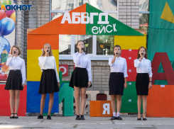 В Волгоградские школы вернутся термометрия и маски для персонала