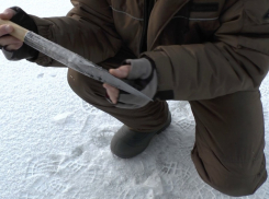 Рыбаку вспороли живот ломом для льда на новогоднем корпоративе в Волгоградской области