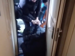 «Дали денег на билет и экипировку»: решившего вступить в ВСУ волгоградца задержали в поезде