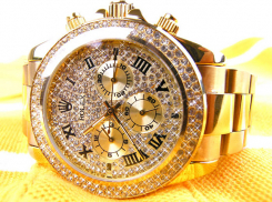 В Волгограде из квартиры похищены часы за 100 тысяч рублей