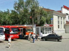 На автовокзале Волгограда сносят киоски нелегальных перевозчиков