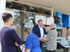 В Волгограде участников пикета «Анти-НАТО» приняли за дебоширов
