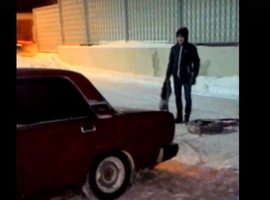 Подростки устроили опасные зимние «покатушки» на юге Волгограда