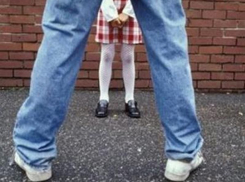 Под Волгоградом 64-летний тренер санатория изнасиловал 8-летнюю девочку в душевой