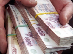 Под Волгоградом разговорчивая пенсионерка лишилась 400 тысяч