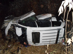 Под Волгоградом в ДТП скончался 49-летний водитель Volkswagen Touareg