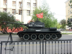 Началась генеральная репетиция парада Победы в центре Волгограда 
