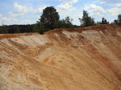 В карьере Котово 12-летний мальчик погиб под тоннами песка