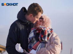 Волгоградские мужчины не скупятся на подарки женщинам на 8 Марта