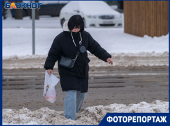 По колено в снежной каше: беспомощные волгоградцы на улицах почищенного в отчетах мэрии города