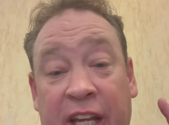 Начавшего строить в Волгограде стадион тренера Слуцкого предложили двинуть в политику вместо Елены Исинбаевой