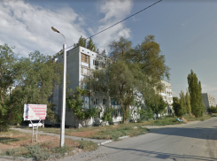 В аварийном состоянии многоэтажки на юге Волгограда мэрия обвинила жильцов