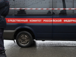 Житель Волжского заснул в гараже с включенным авто и погиб 