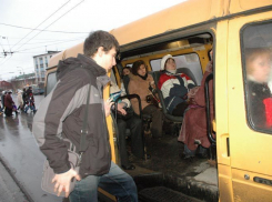 В маршрутках Волгограда подорожал проезд