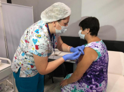 В Волгоградской области массово увольняются педагоги из-за вакцинации