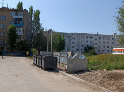 Чиновники убрали свалку во дворе МКД после публикации «Блокнот Волгограда»