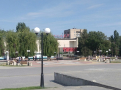 Сухой фонтан готовится к открытию на юге Волгограда