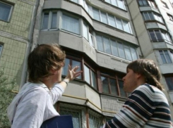 В Волжском детям-сиротам не давали законное жилье