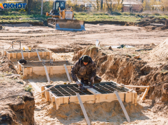 Сроки сдачи строек в Волгограде переносят из-за санкций Запада