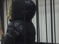 Позор волгоградского правосудия: из зала суда одну за другой выпускают подозреваемых в хищении 100 миллионов рублей