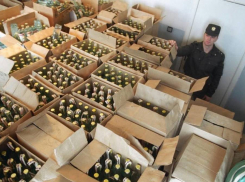 Крупную партию алкоголя арестовали на складе в Волгограде за долг фирмы в 4 млн