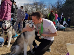 Врачи проводят повторную операцию байкеру, попавшему в жуткое ДТП в Волгограде
