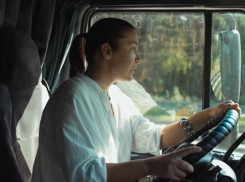 Волгоградская дальнобойщица споет перед Алсу и Ларисой Долиной