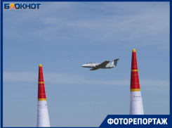 Небо, девушка, самолет: самые красивые кадры первых волгоградских авиагонок