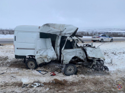 Три человека погибли на трассе в Волгоградской области