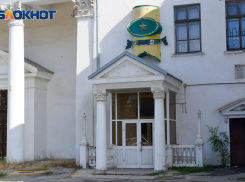 В Волгограде сняли на видео с высоты кинотеатр «Победа» с разобранной крышей