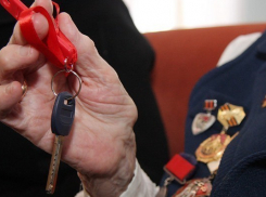 В Волгоградской области чиновники купили 90-летней женщине квартиру через суд