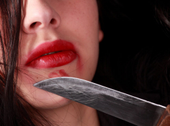 В Волгограде сотрудница «Радеж» порезала ножом приятеля