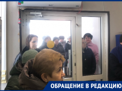«В потолке дыра, окно заколочено»: с кругом ада сравнили волгоградцы посещение «Почты России» 