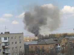 В Жилгородке крупный пожар из оврага чуть не перекинулся на жилые дома